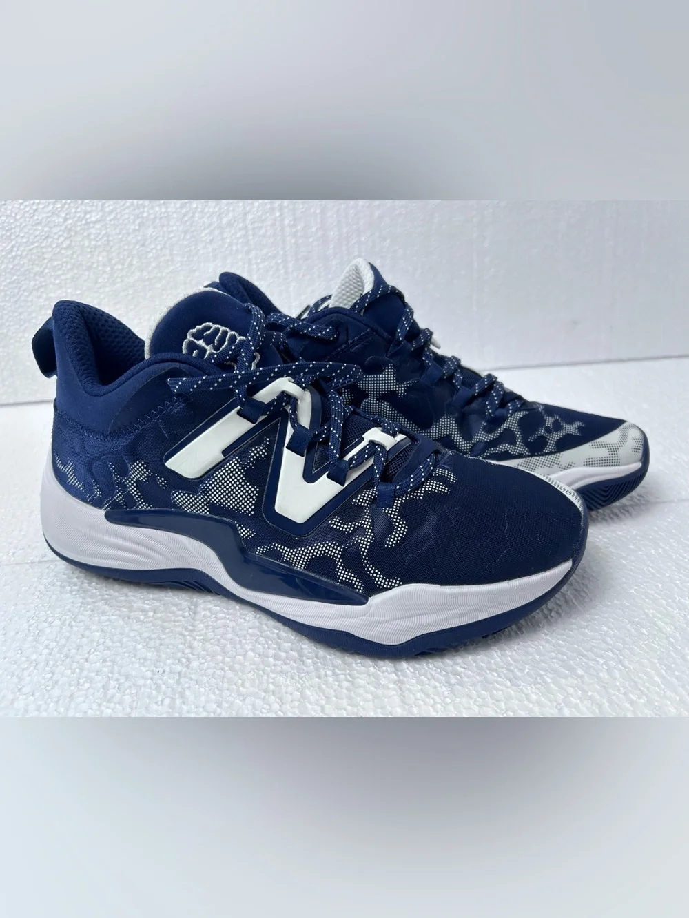 New Balance Navy and White Men's Athletic Basketball Shoes